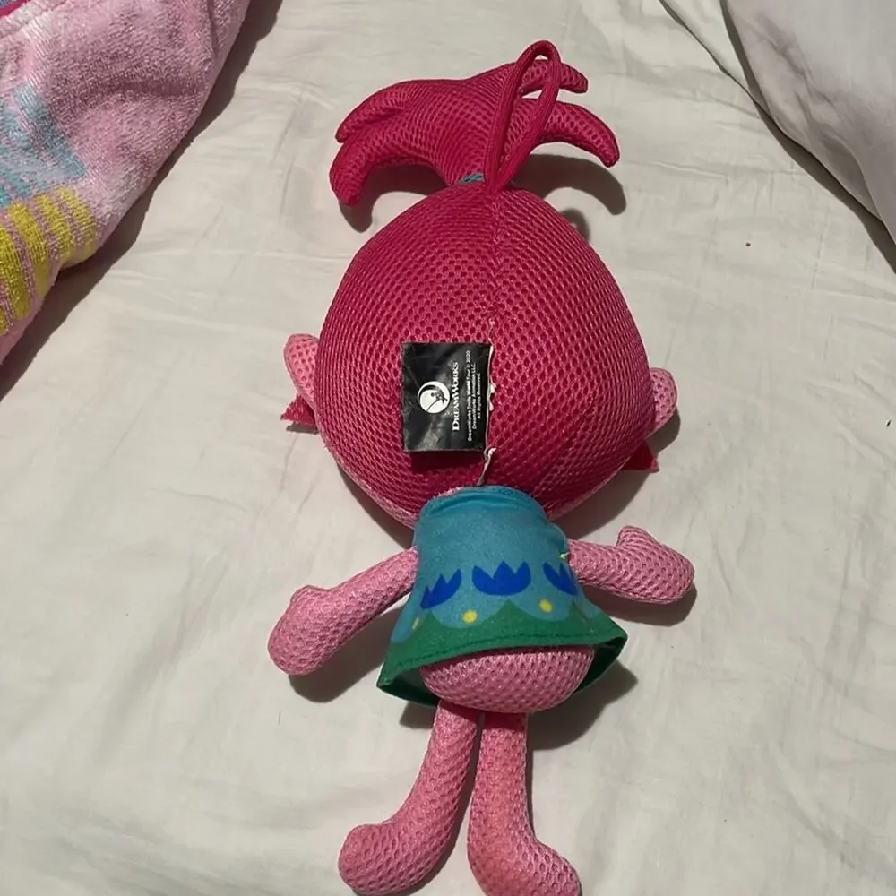 Trolls dreamworks Polly Branch terry cloth hooded towel and poppy bath scrubber